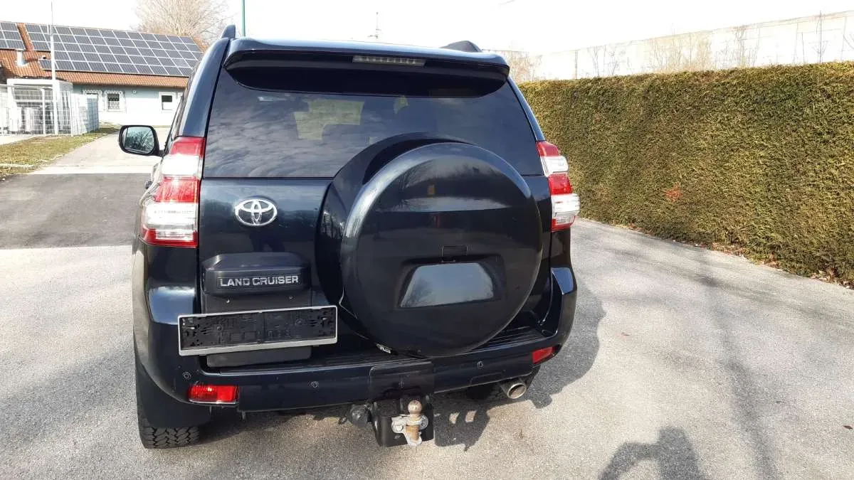 Toyota Land Cruiser 2016 photo 3