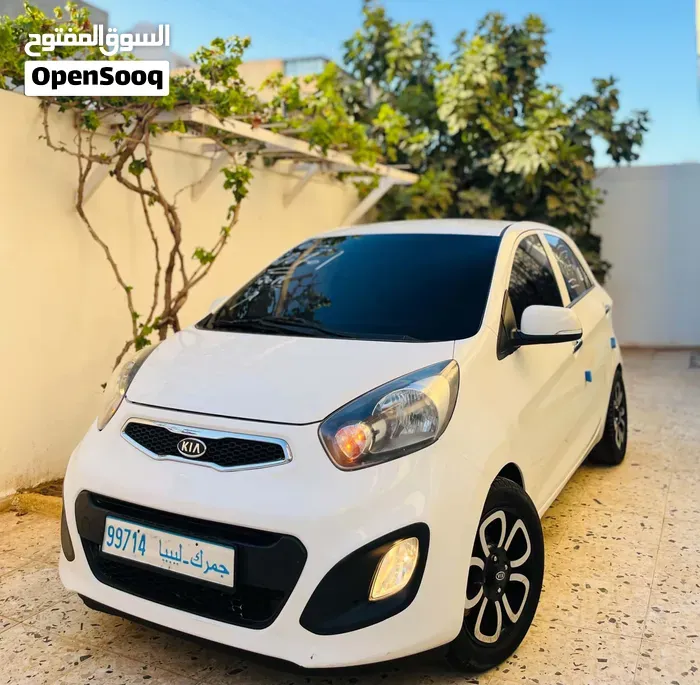 Kia Picanto 2012 photo 2