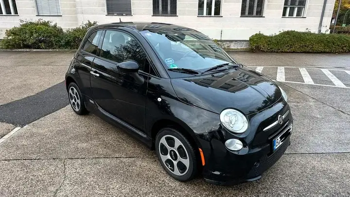 Fiat 500E