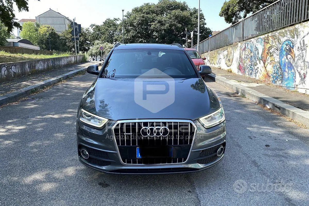 Audi Q3 2013 photo 2