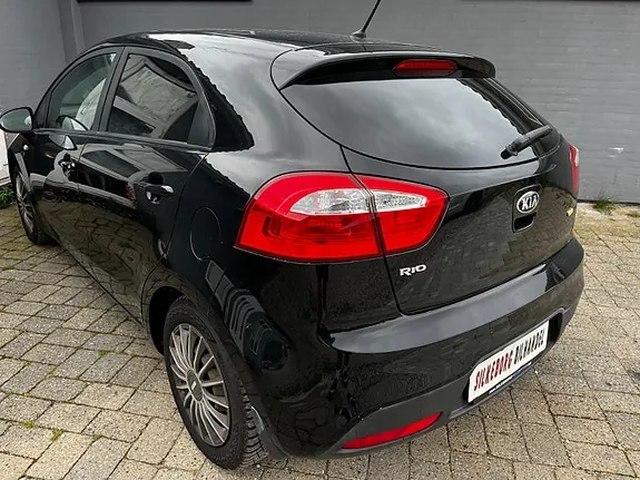 Kia Rio 2014 photo 4