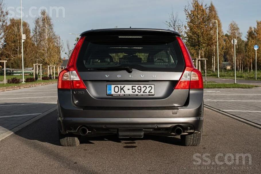 Volvo V70 2010 photo 5