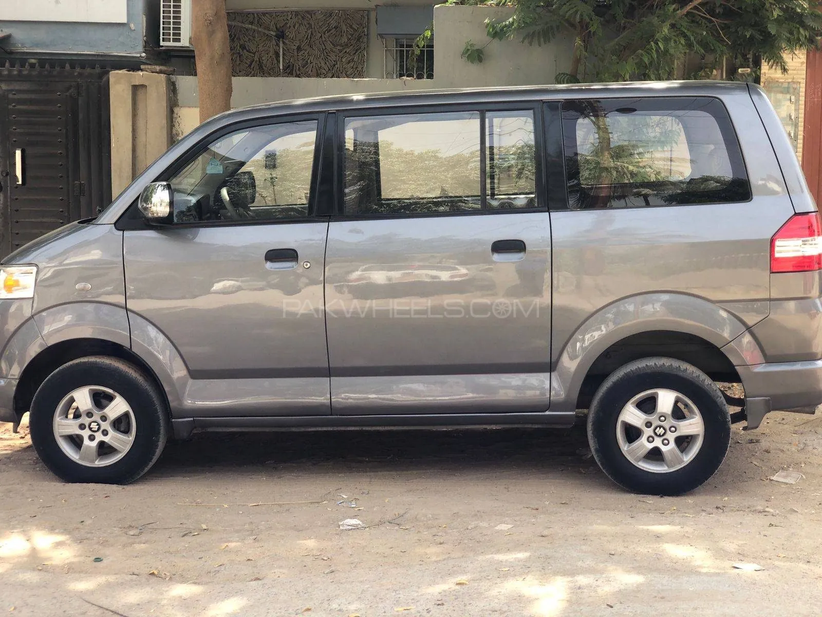 Suzuki Apv