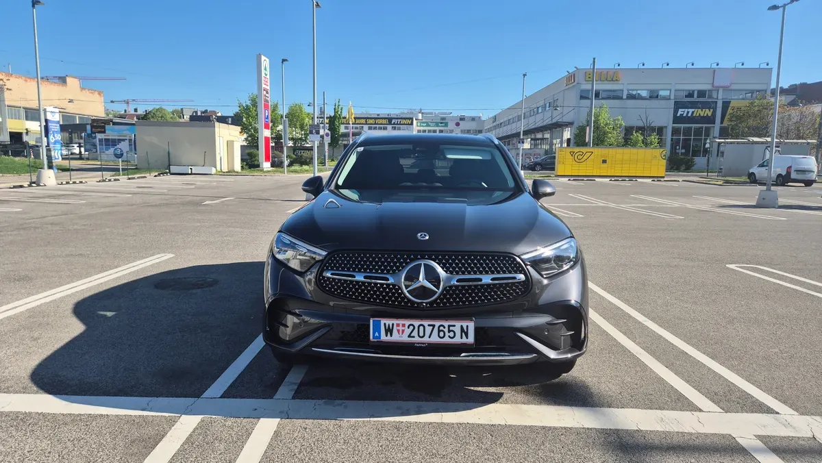 Mercedes-Benz Glc-Class 2024 photo 3