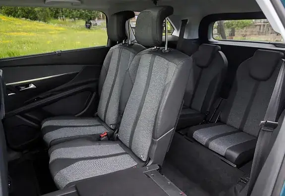 Peugeot 5008 2020 photo 2