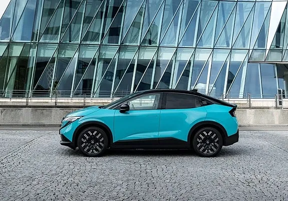 Nissan Leaf 2026 photo 2