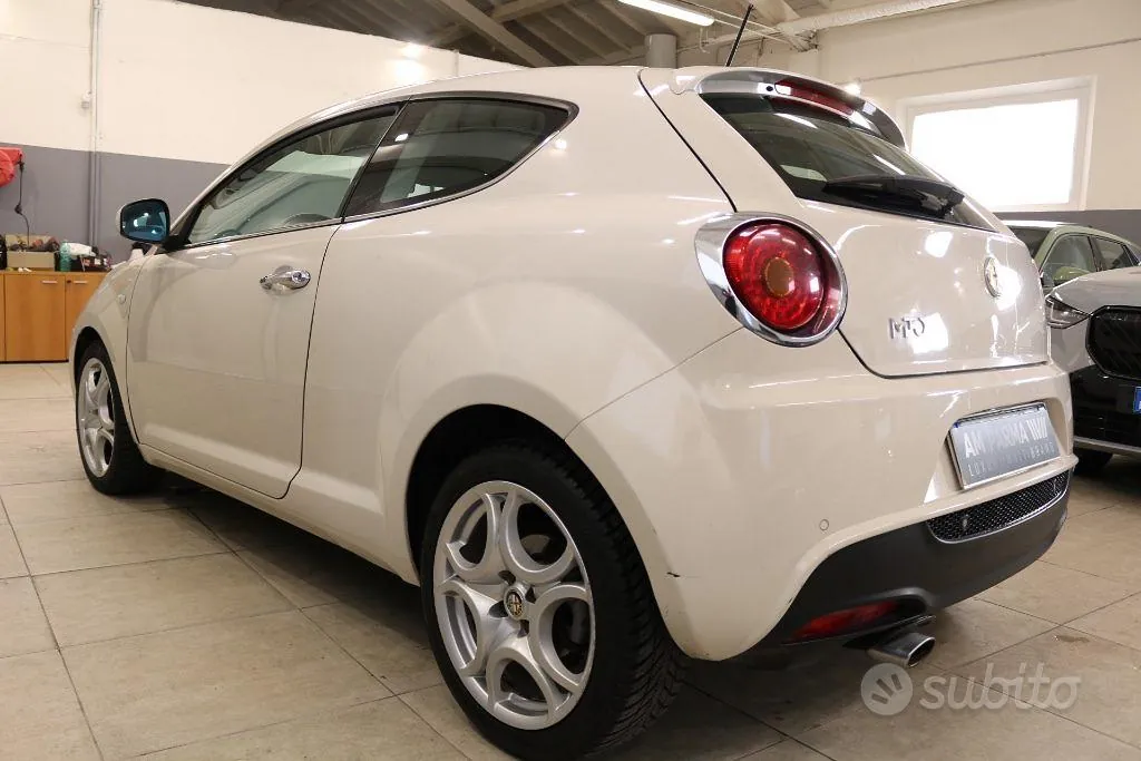 Alfa Romeo Mito 2011 photo 4