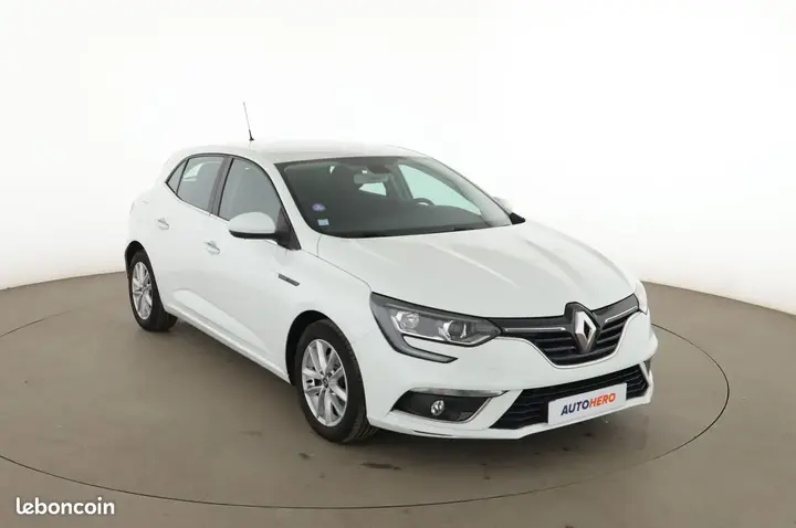 Renault Megane 2019 photo 4