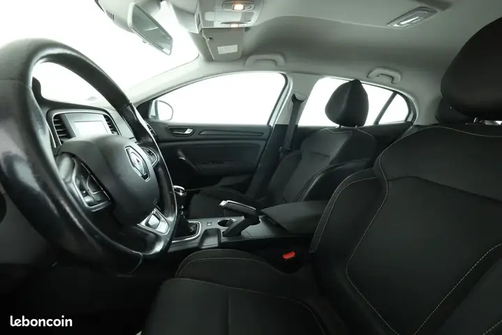 Renault Megane 2019 photo 5