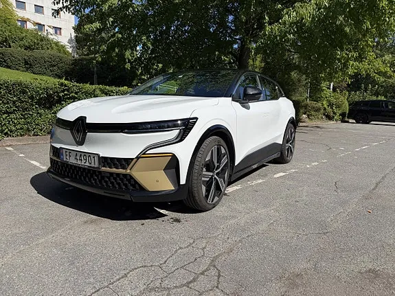 Renault Megane 2023 photo 2