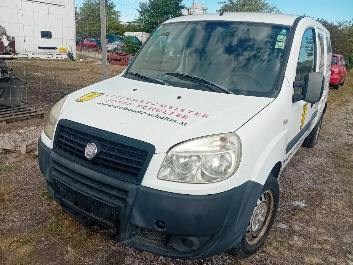 Fiat Doblò 2010 photo 2
