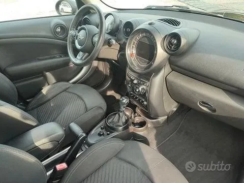 Mini Countryman 2016 photo 2