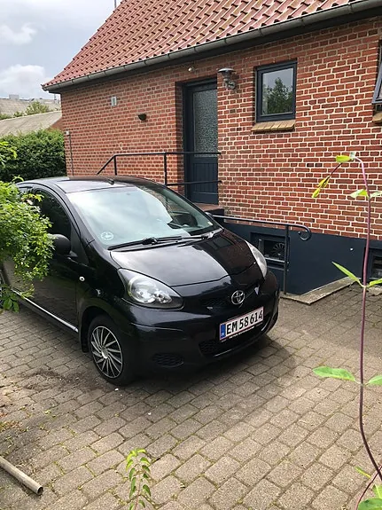 Toyota Aygo 2011 photo 2