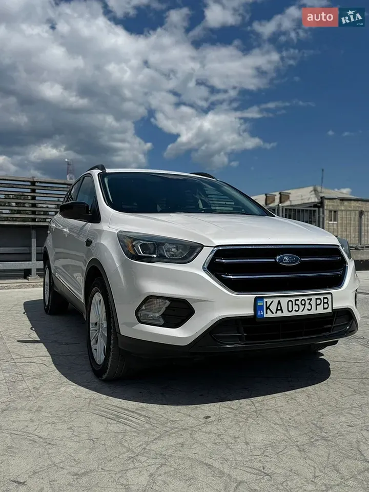 Ford Escape 2016 photo 2