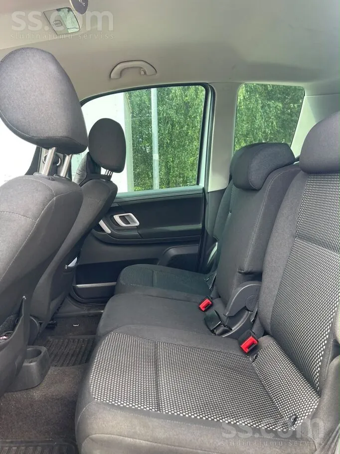 Skoda Roomster 2008 photo 4