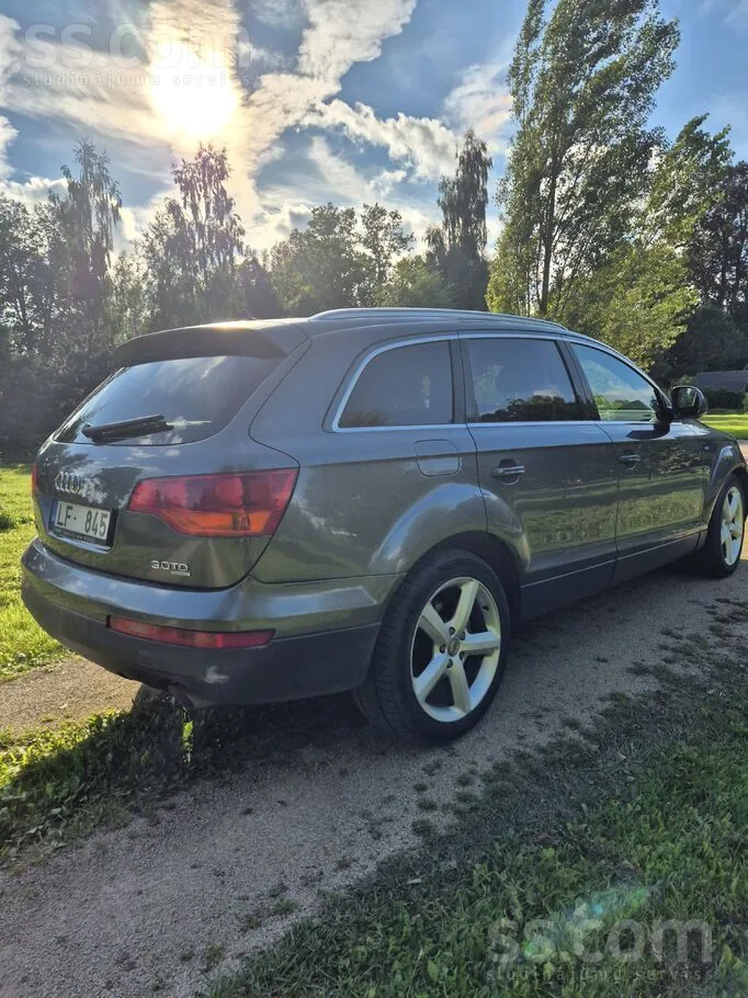 Audi Q7 2007 photo 4