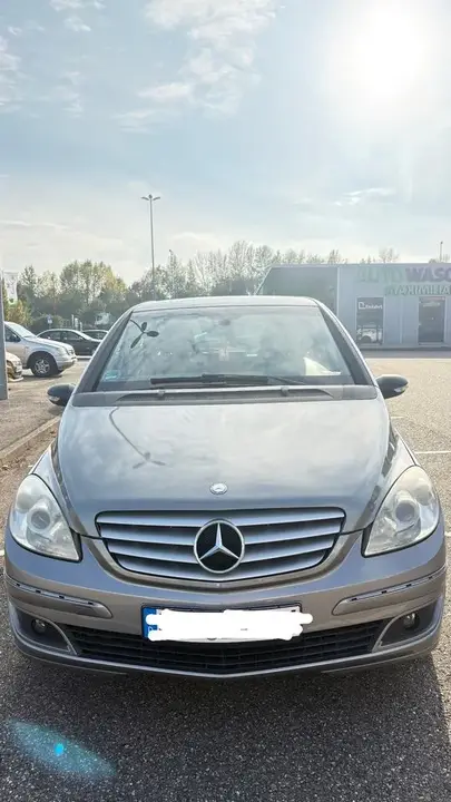 Mercedes-Benz B 170