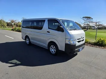 Toyota Hiace 2020 photo 2