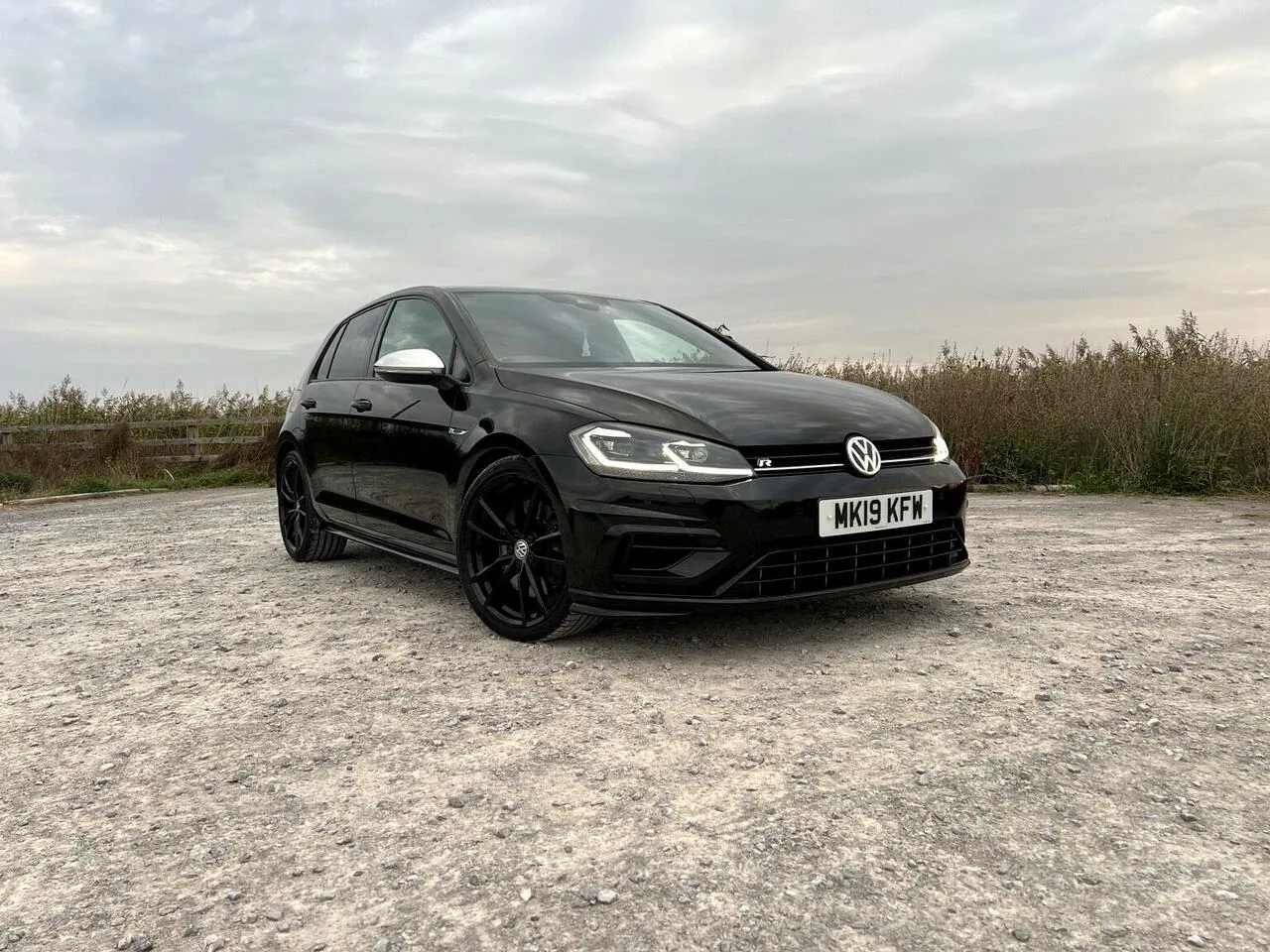 Volkswagen Golf R 2019 photo 2