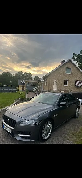 Jaguar Xf 2017 photo 2
