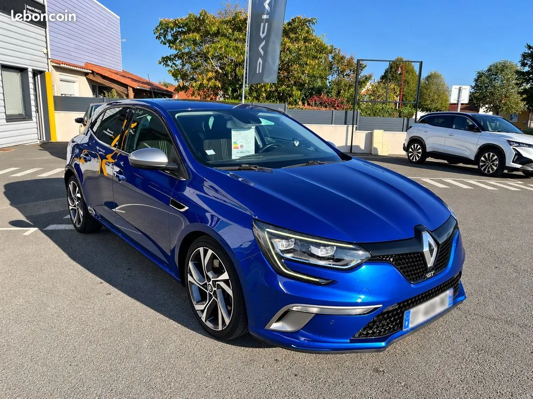 Renault Megane 2015 photo 2