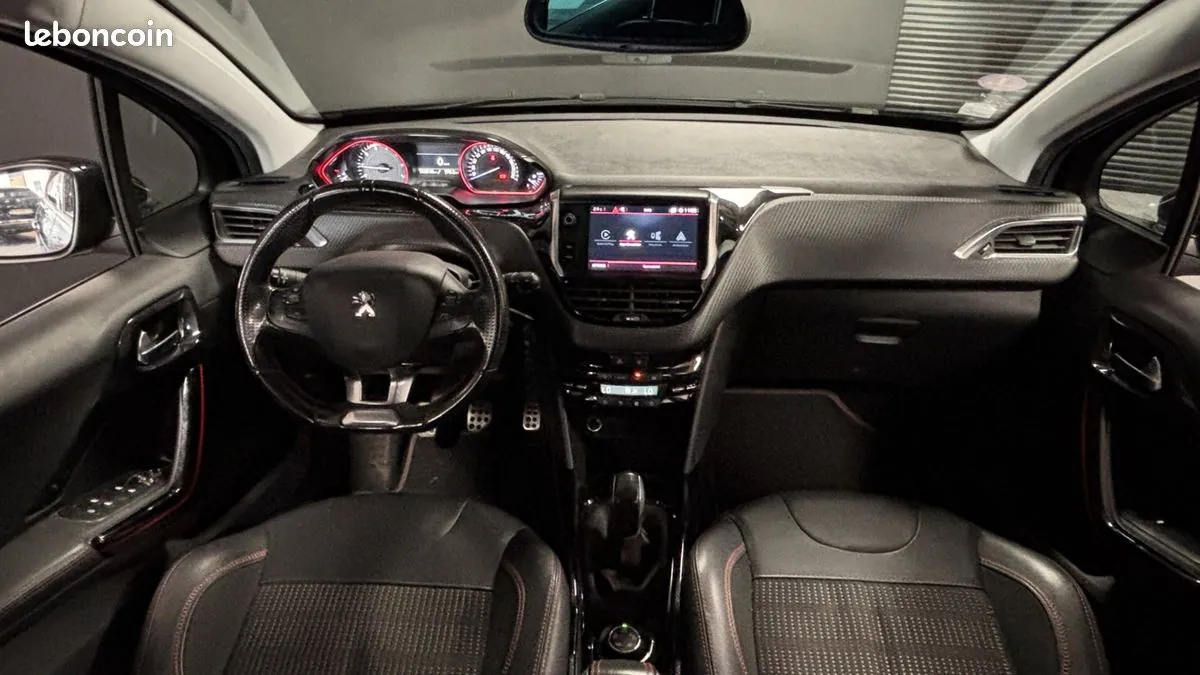 Peugeot 2008 2017 photo 3