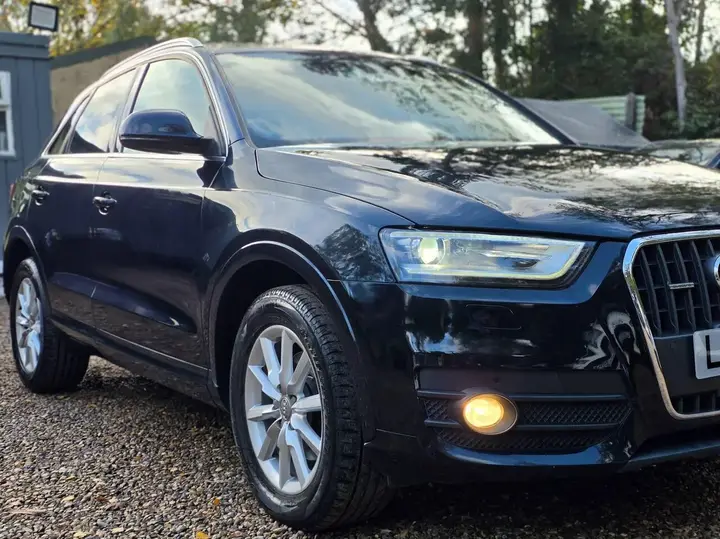 Audi Q3 2015 photo 2