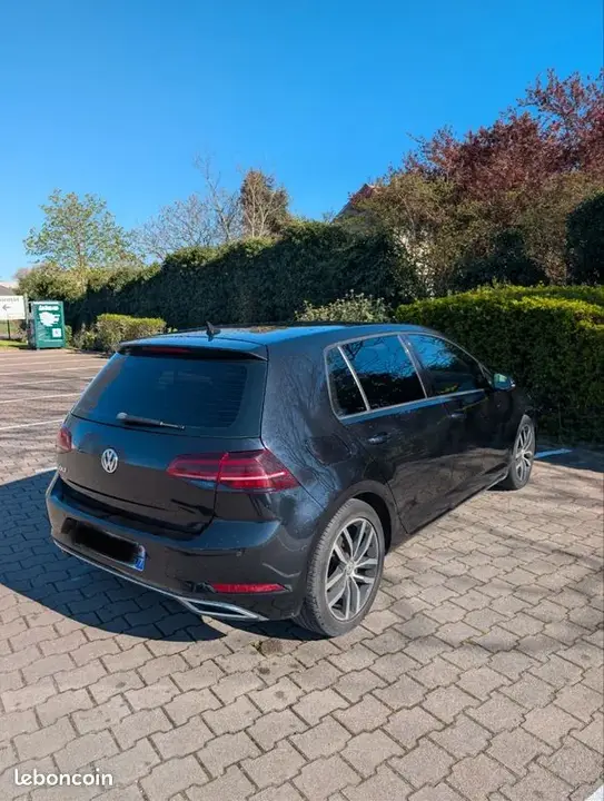 Volkswagen Golf 2017 photo 2