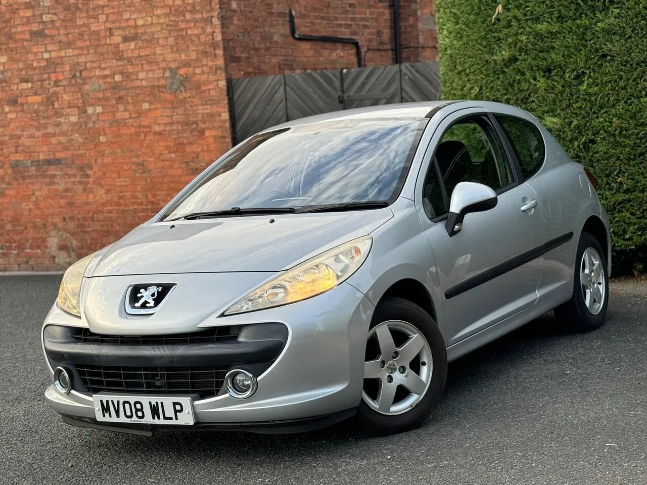 Peugeot 207 2008 photo 5