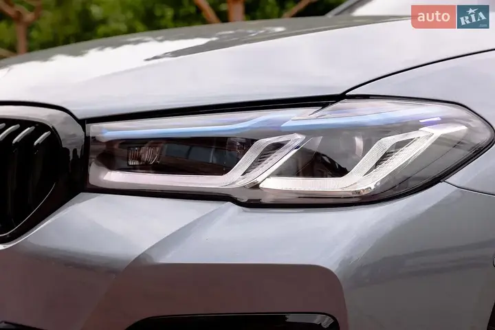 BMW 5 Series 2017 photo 5