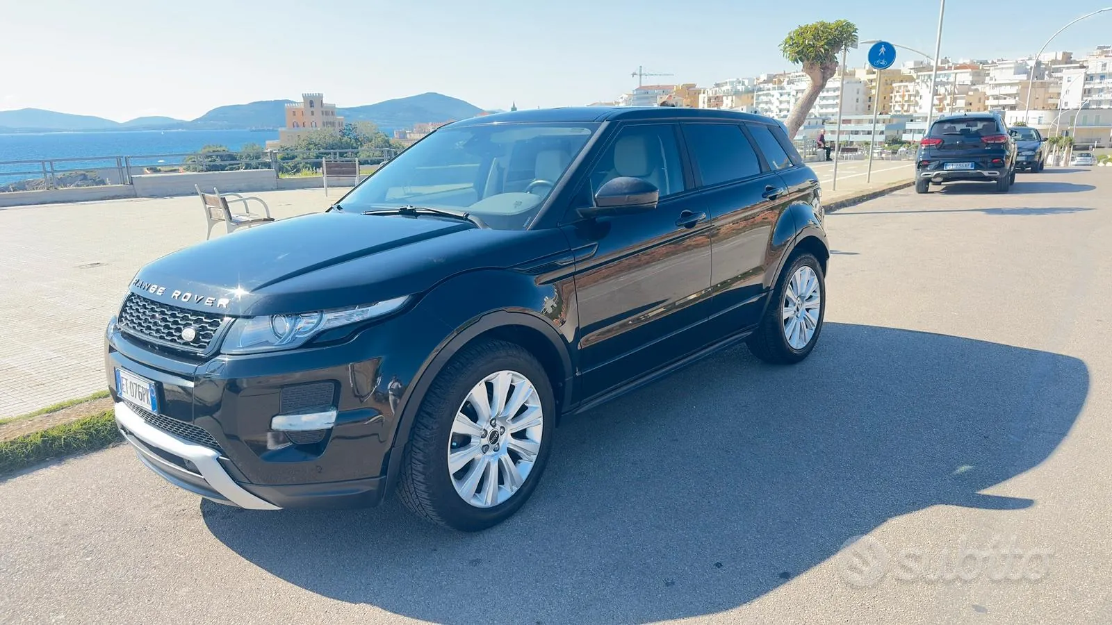 Land Rover Range Rover Evoque 2014 photo 2