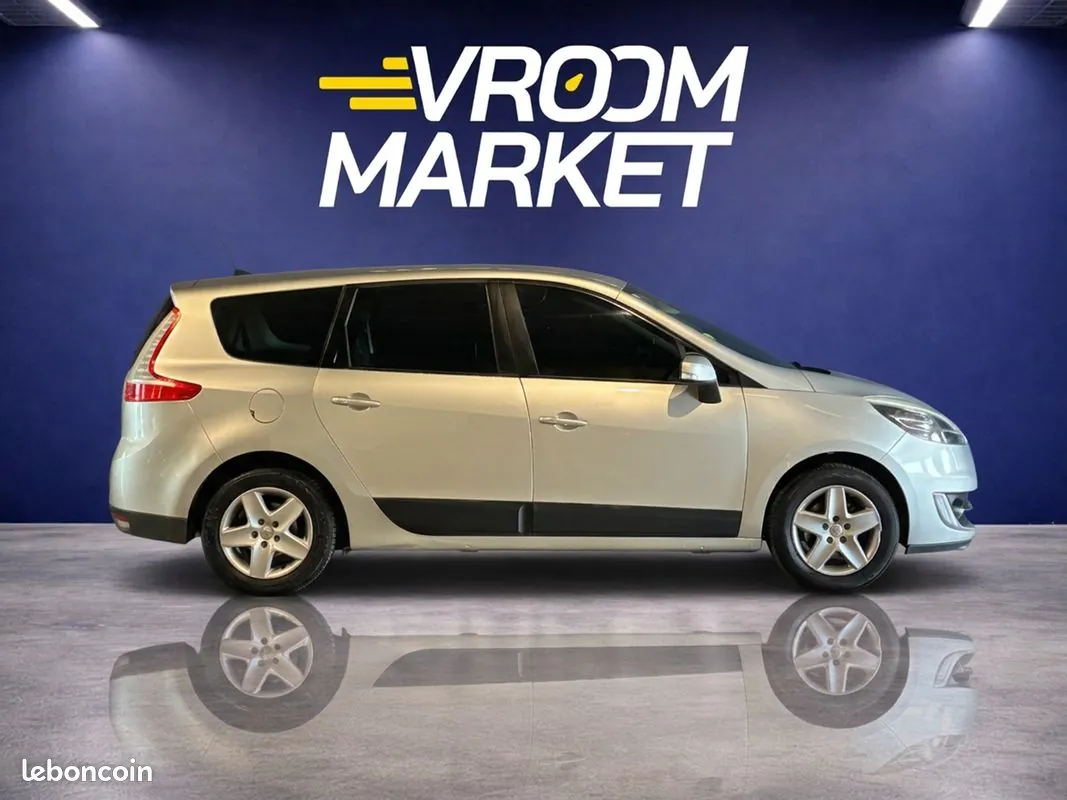 Renault Grand Scenic 2013 photo 2