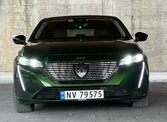 Peugeot 308 2022 photo 2