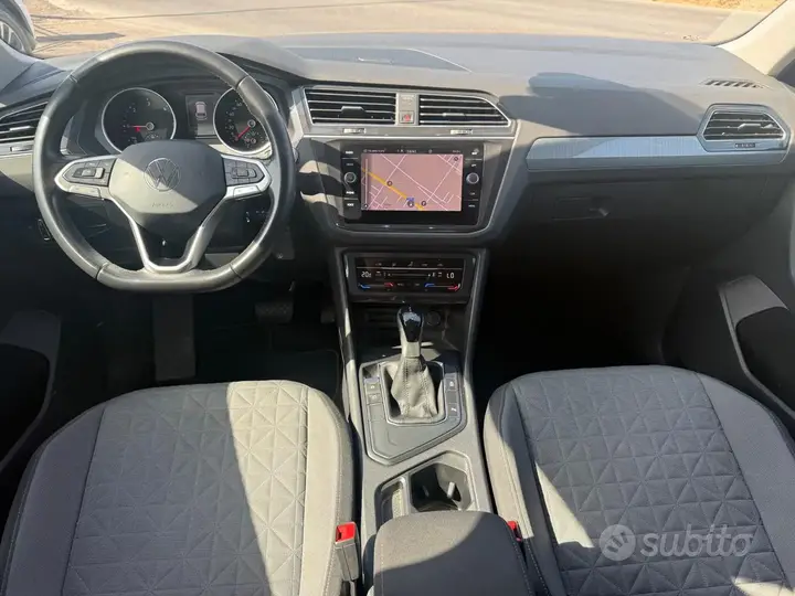 Volkswagen Tiguan 2021 photo 2