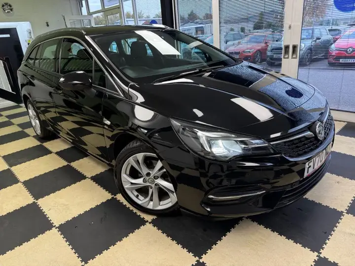 Vauxhall Astra 2020 photo 2