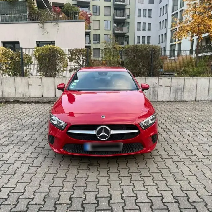 Mercedes-Benz A 220