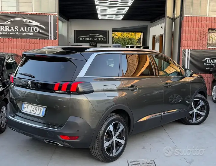 Peugeot 5008 2019 photo 4