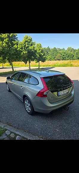 Volvo V60 2012 photo 5