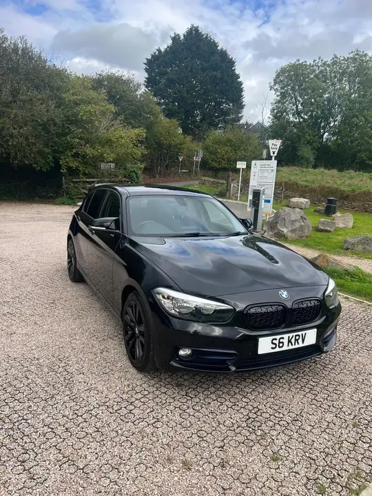 BMW 1 Series 2017 photo 2
