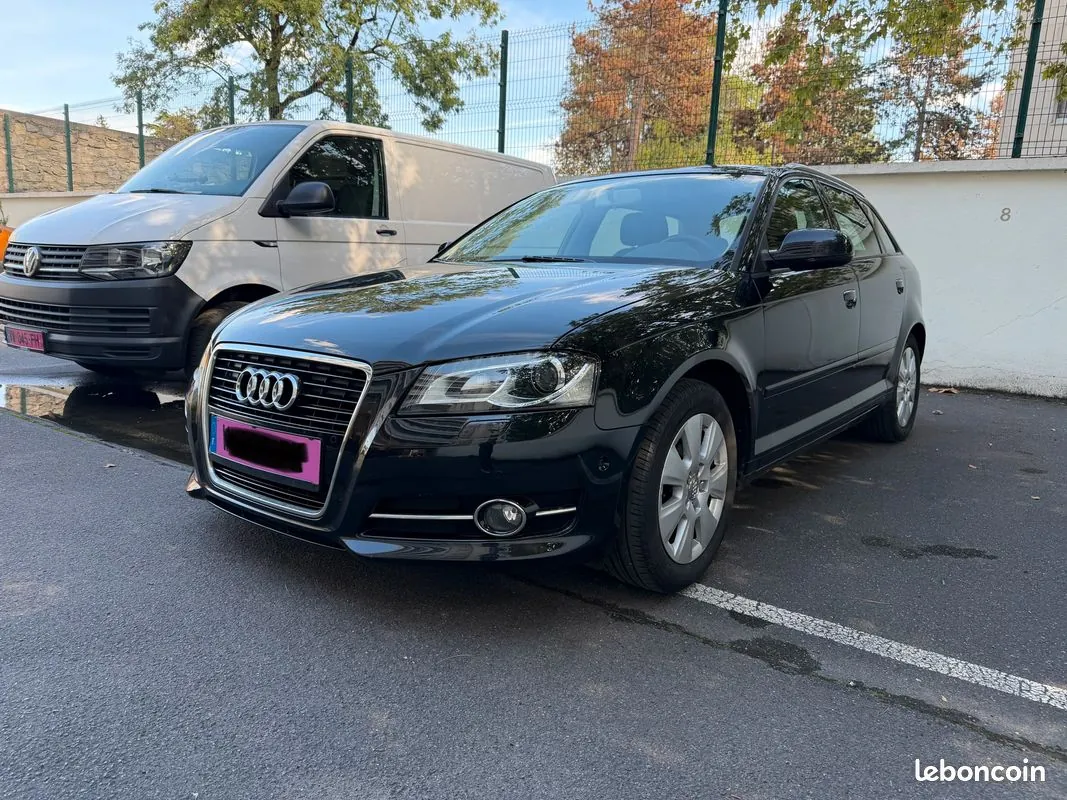 Audi A3 2012 photo 2