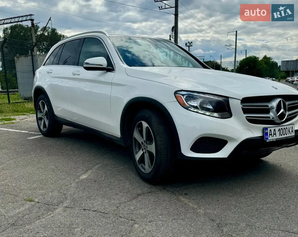 Mercedes-Benz Glc-Class 2018 photo 2