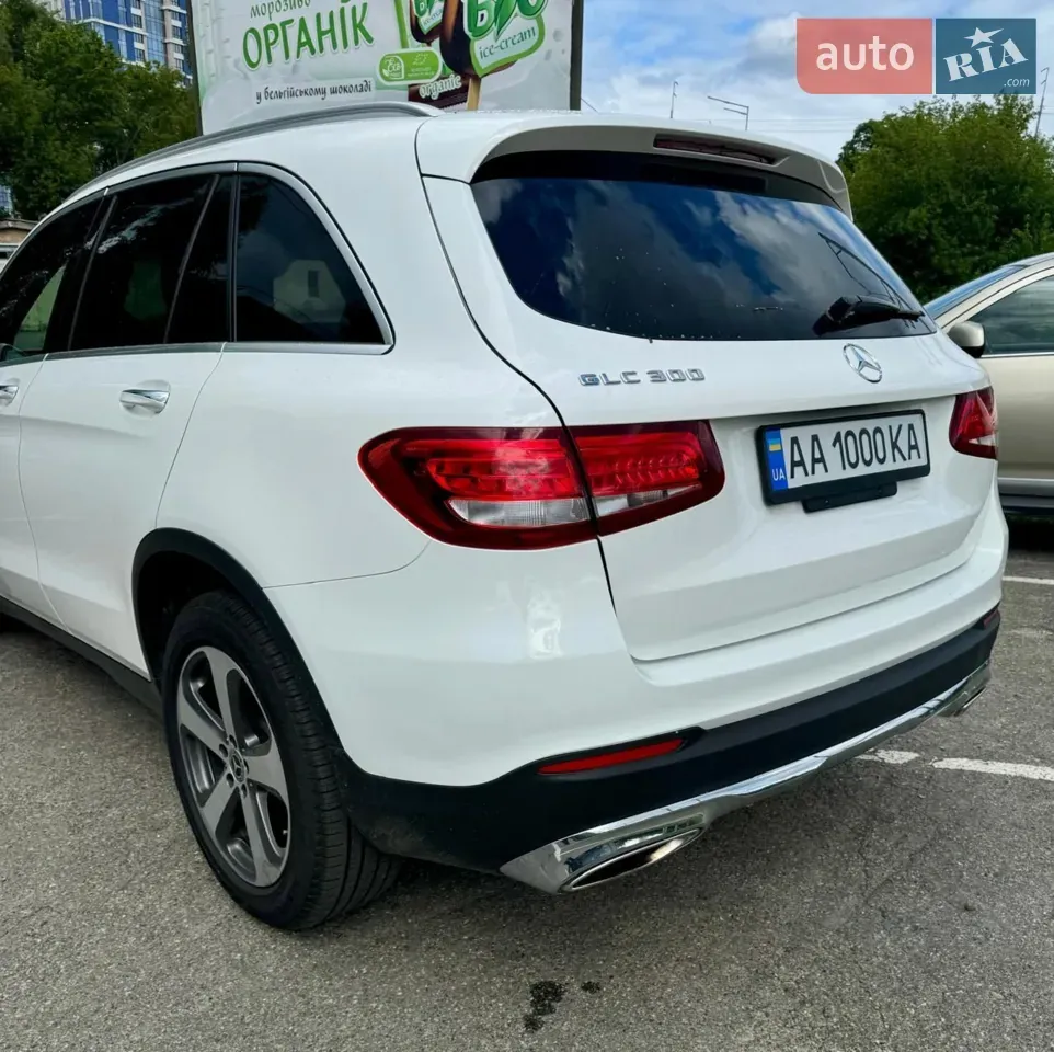 Mercedes-Benz Glc-Class 2018 photo 3