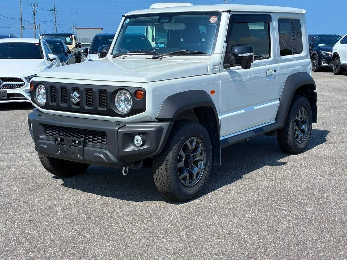 Suzuki Jimny 2023 photo 2