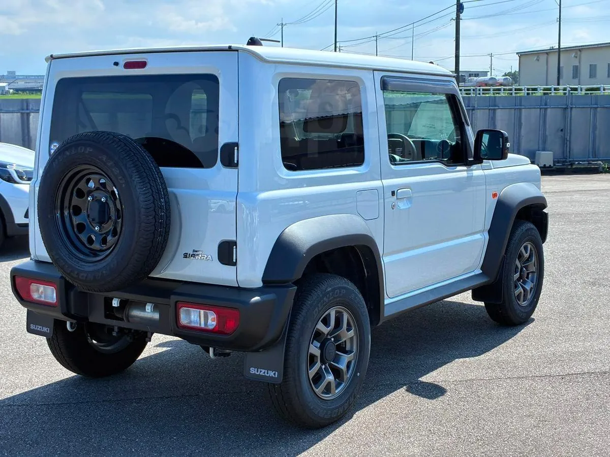 Suzuki Jimny 2023 photo 4