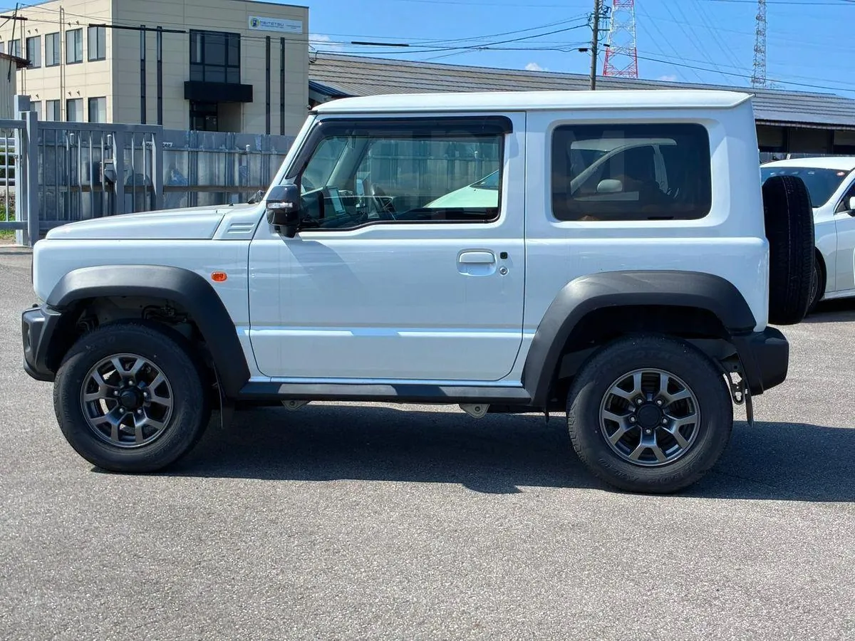 Suzuki Jimny 2023 photo 5
