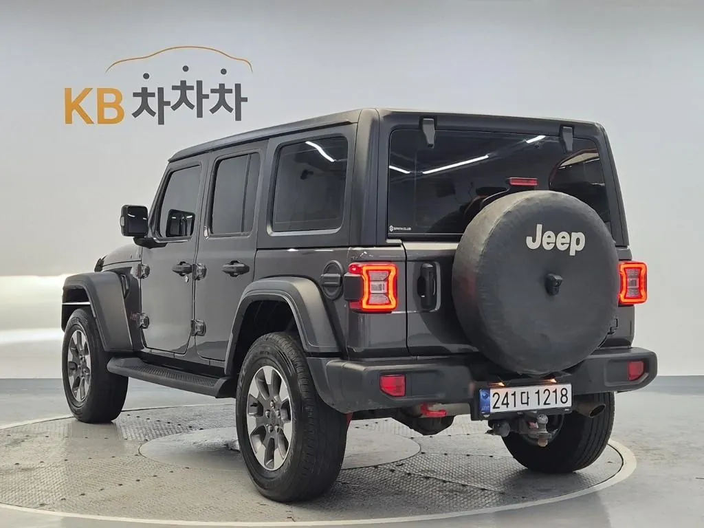 Jeep Grand Cherokee 2022 photo 2
