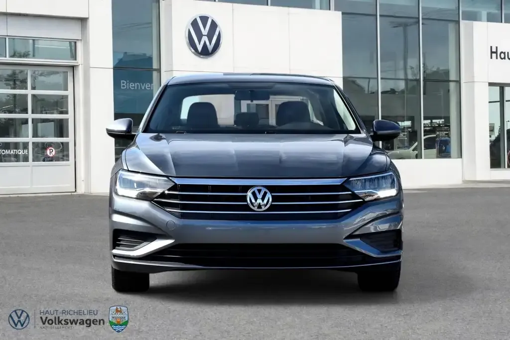 Volkswagen Jetta 2019 photo 2