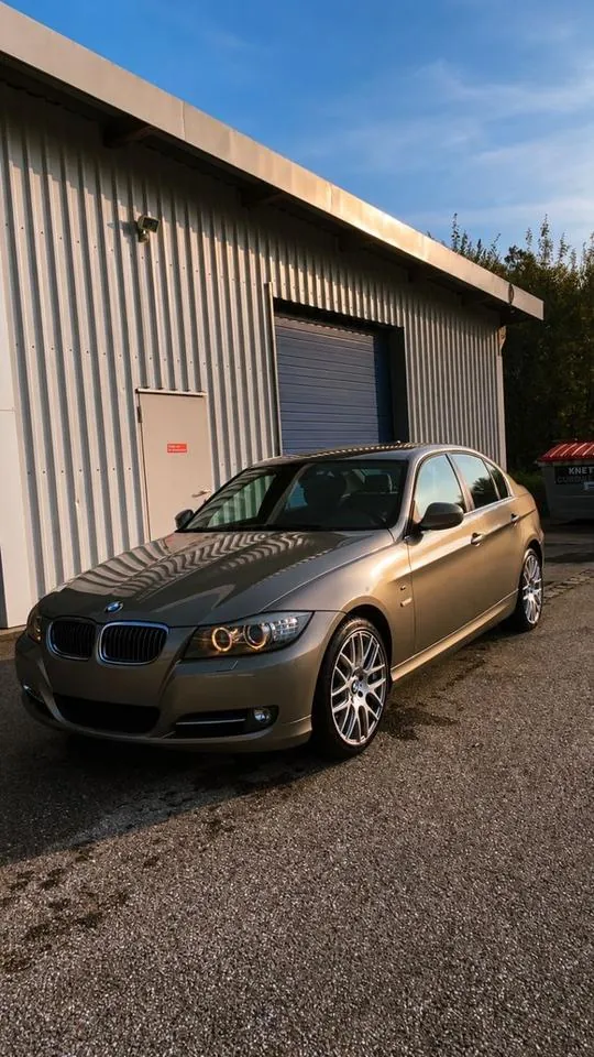 BMW 325I