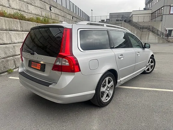 Volvo V70 2013 photo 3