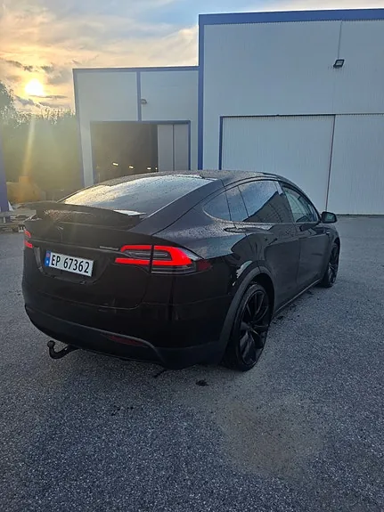 Tesla Model X 2018 photo 5